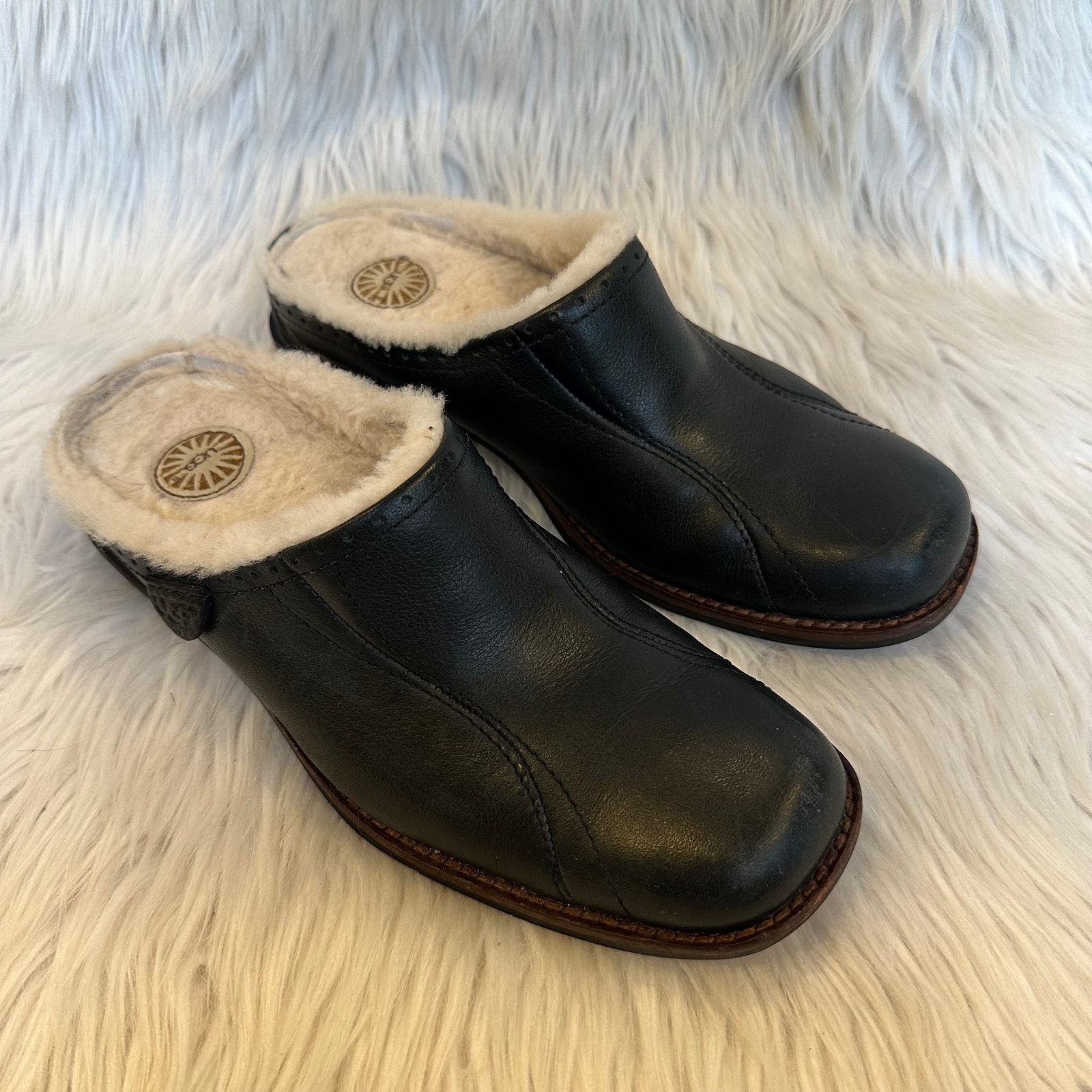 Ugg Langford Mule Leather Sheepskin Shearling Lined Square Toe Clogs Flats Black
